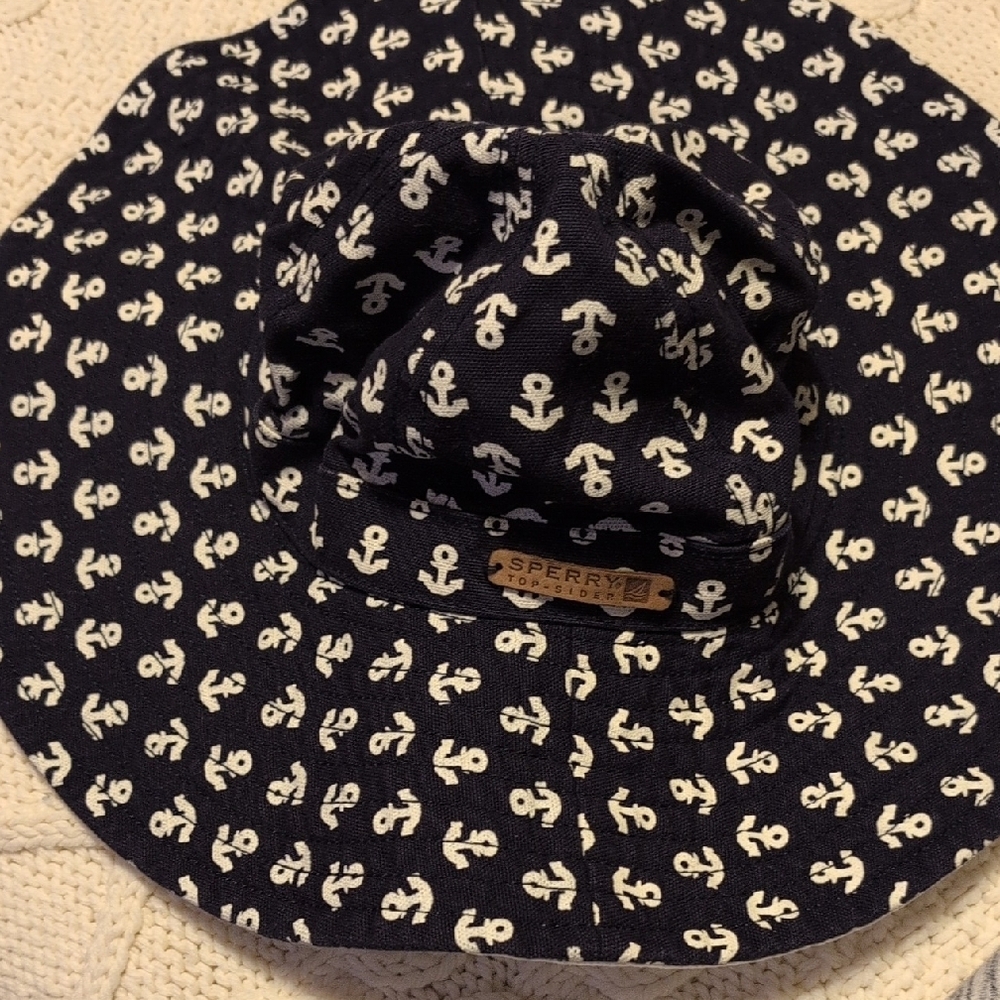 Sperry Nautical Anchor Bucket Hat - Navy and White